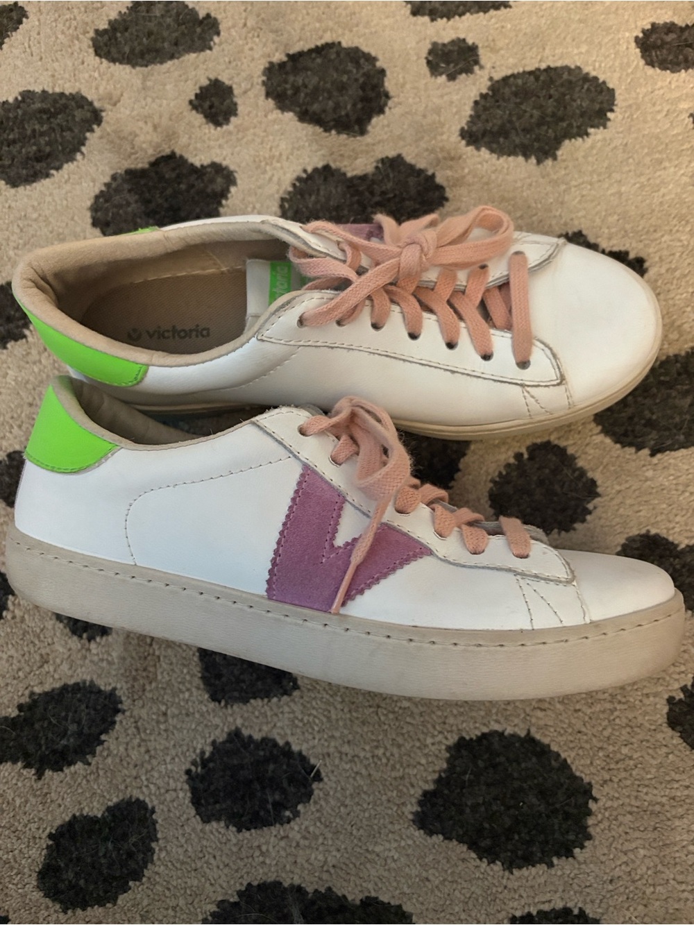 White Leather Sneakers with Pink Accents and Neon Green Heel